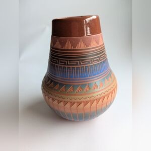 Vintage Southwest Redware Navajo Hand Made Pottery Vase Signed Artist Laura Bahe